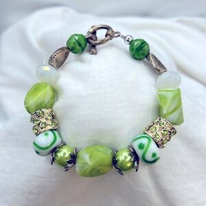 Handmade Bead Bracelet Hoop and Bar clasp - 7”